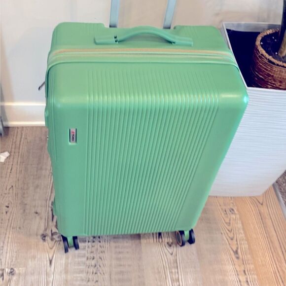 Tag Gateway 2.0 28” Hardside Spinner Checked Luggage travel bag - Picture 10 of 14